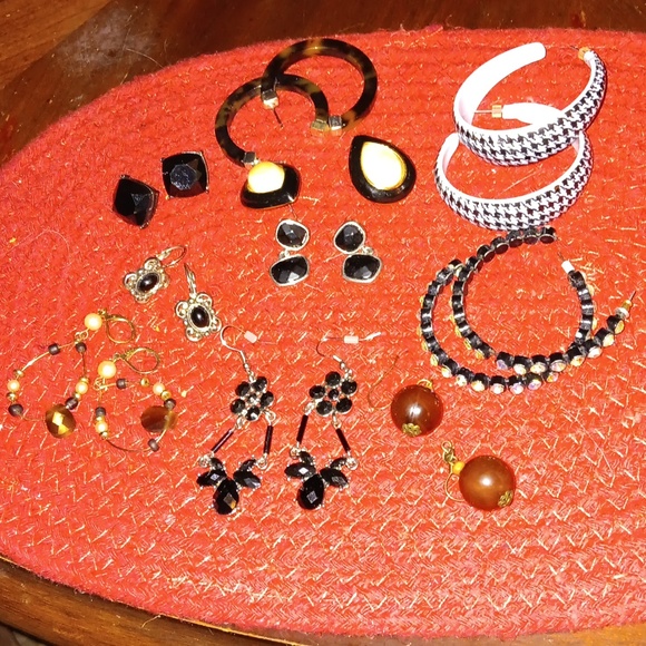 Jewelry - Bundle of Pierced Earrings